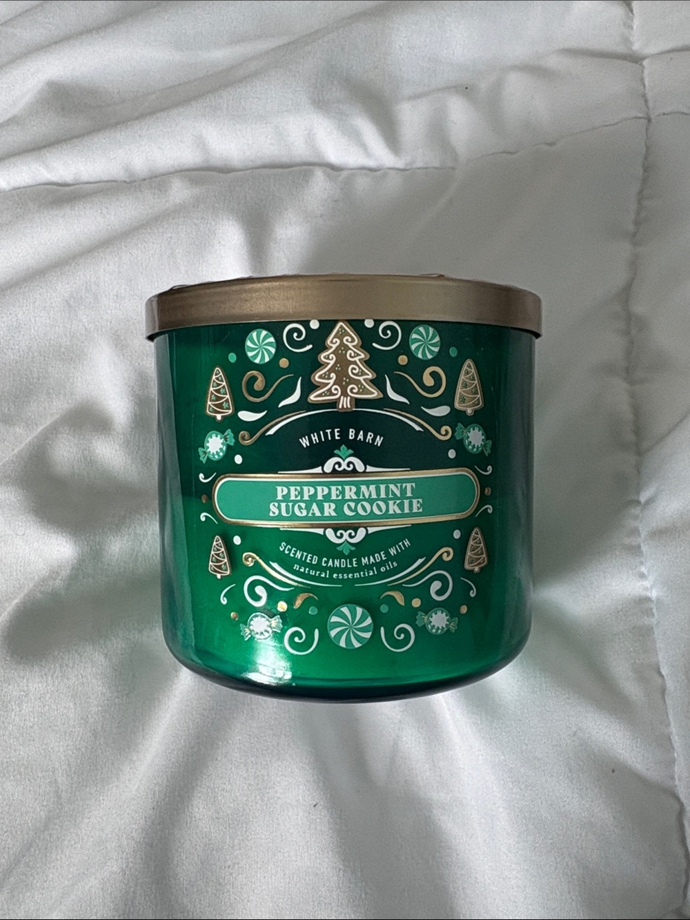 Peppermint sugar cookie white barn bath and body works candle